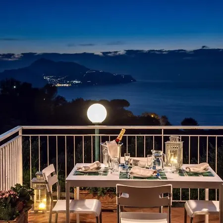 Daire Termini-sant'agata Sleeps 4 With Pool