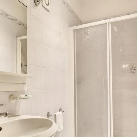 Termini-sant'agata Sleeps 4 With Pool Daire Termini