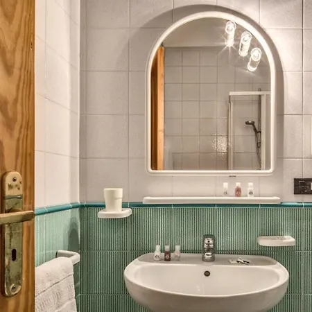 Termini-sant'agata Sleeps 4 With Pool Daire Termini