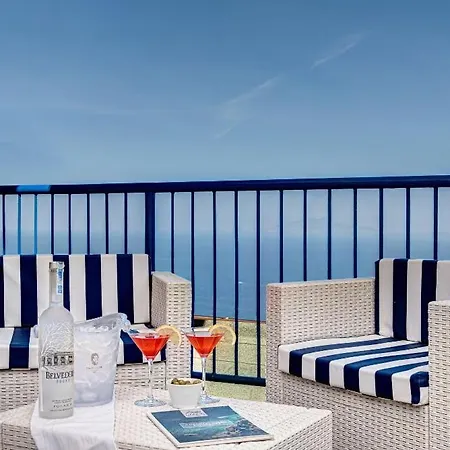Termini-sant'agata Sleeps 4 With Pool Daire