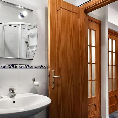 Termini-sant'agata Sleeps 4 With Pool Daire *